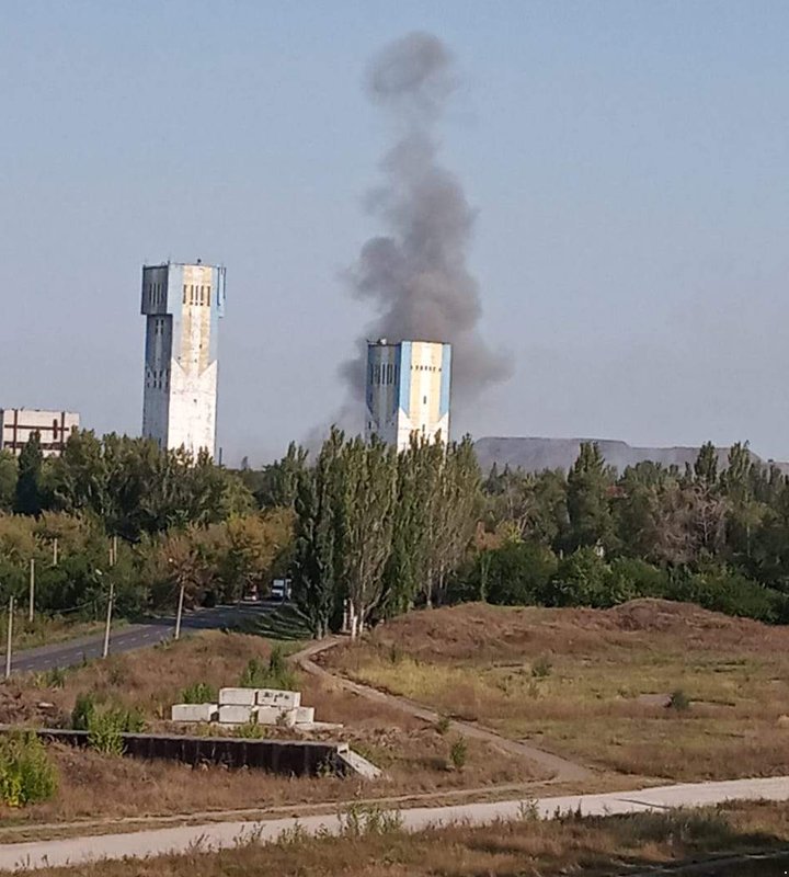 Бетонные конструкции разлетались на десятки метров. Стали известны подробности взрыва на шахте Скочинского в Донецке