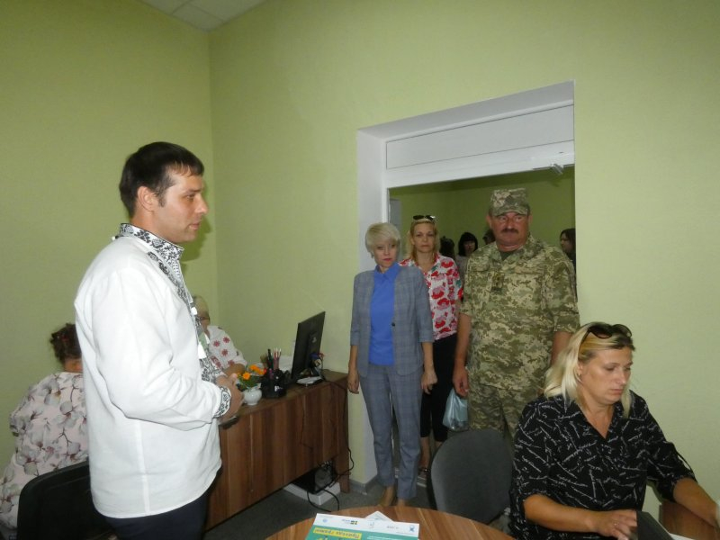 В Бахмутском районе открыли первый центр предоставления админуслуг