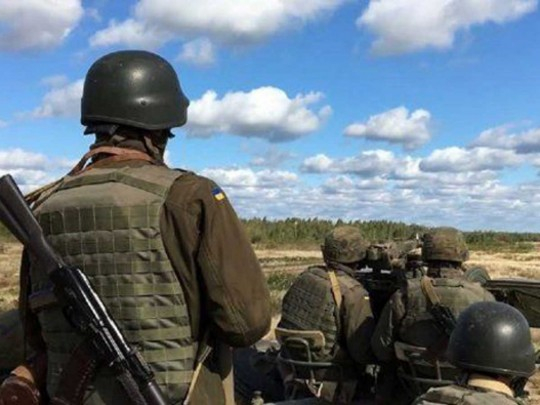 Боевики 22 раза обстреливали позиции ВСУ, 8 раненных