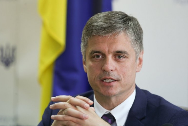 Глава МИД заявил, что уже дал согласие на "формулу Штайнмайера"