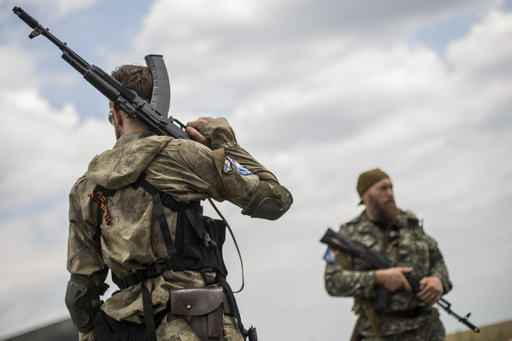 Боевики оборудуют позиции на линии разведения войск