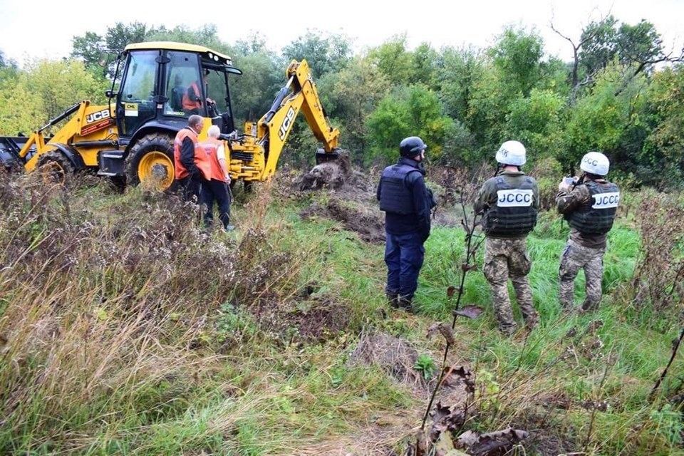 За неделю в зоне ООС обезвредили 850 взрывоопасных предметов