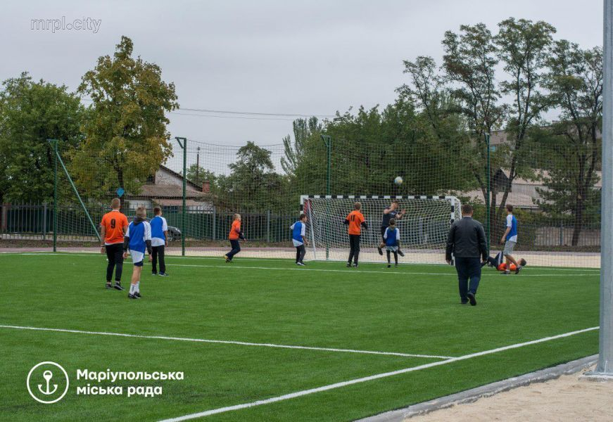 В Мариуполе открыли уникальную для города спортплощадку за 16 млн гривен: что там есть