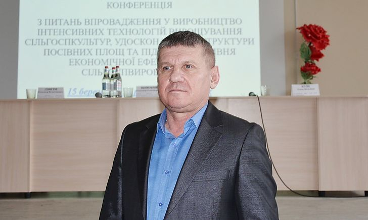 Чиновника ДонОГА подозревают в махинациях на 1,4 млн гривен
