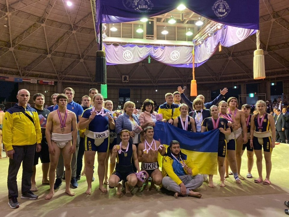 В Японии сумоист из Луганщины выиграл "золото" Чемпионата мира