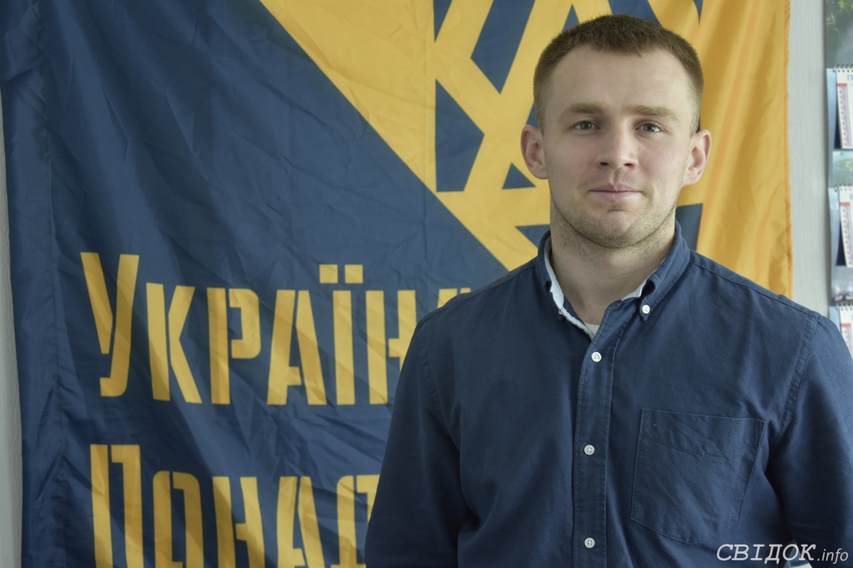 Наше оружие у наших людей остается, - лидер Нацкорпуса в Золотом
