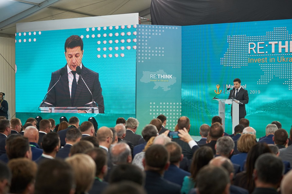 "Мариуполь - уже европейский город": Зеленский подвел итоги форума
