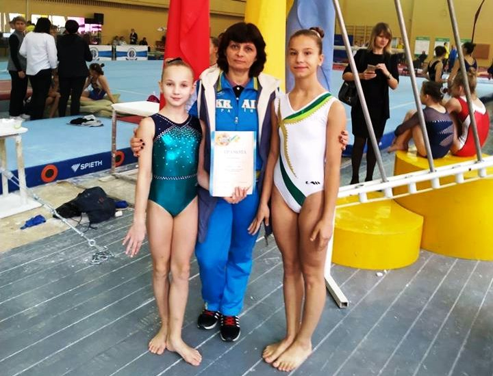 Юные гимнастки из Краматорска заняли призовые места на чемпионате Украины