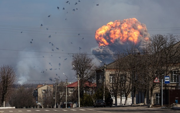 В результате взрыва в Балаклее погибло 2 сапера, 5 военнослужащих ранены