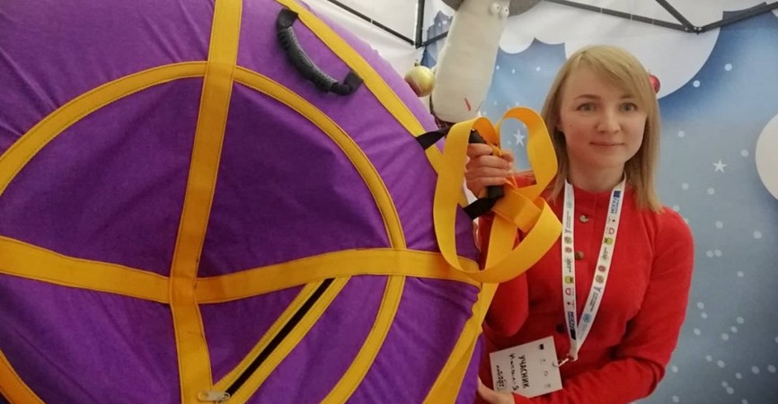 В Северодонецке местная предпринимательница создала уникальный бизнес по производству надувных санок