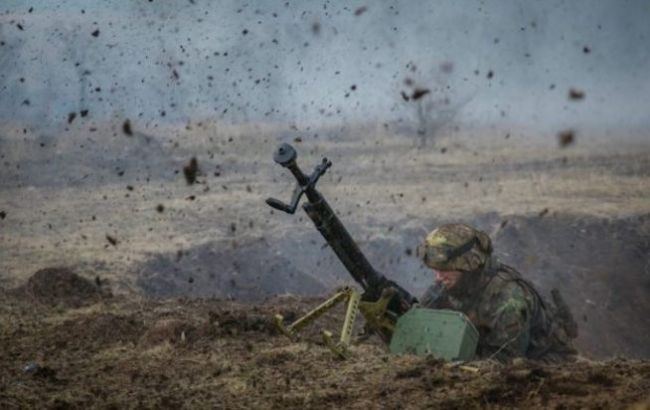 Вследствие обстрелов боевиками на Донбассе погиб один военный, - штаб ООС