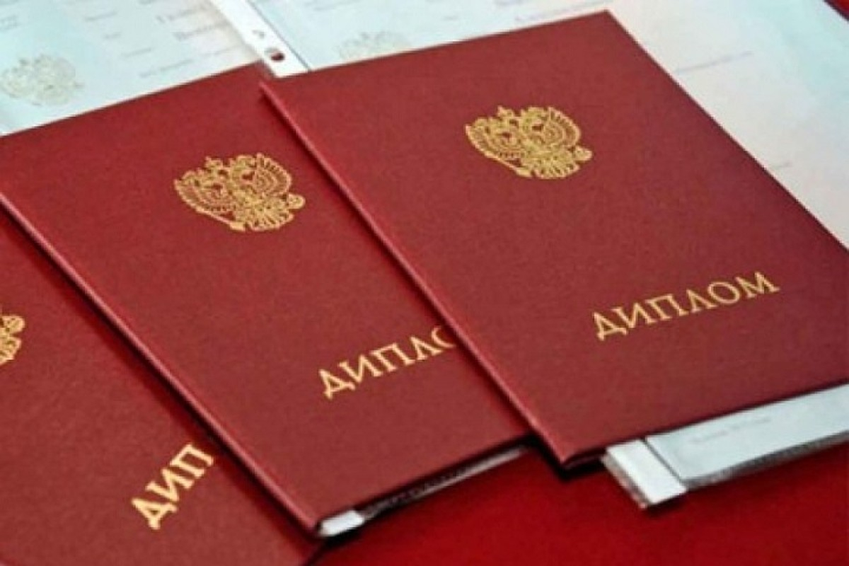 В "ДНР" выпускникам выдали больше 6 000 российских дипломов
