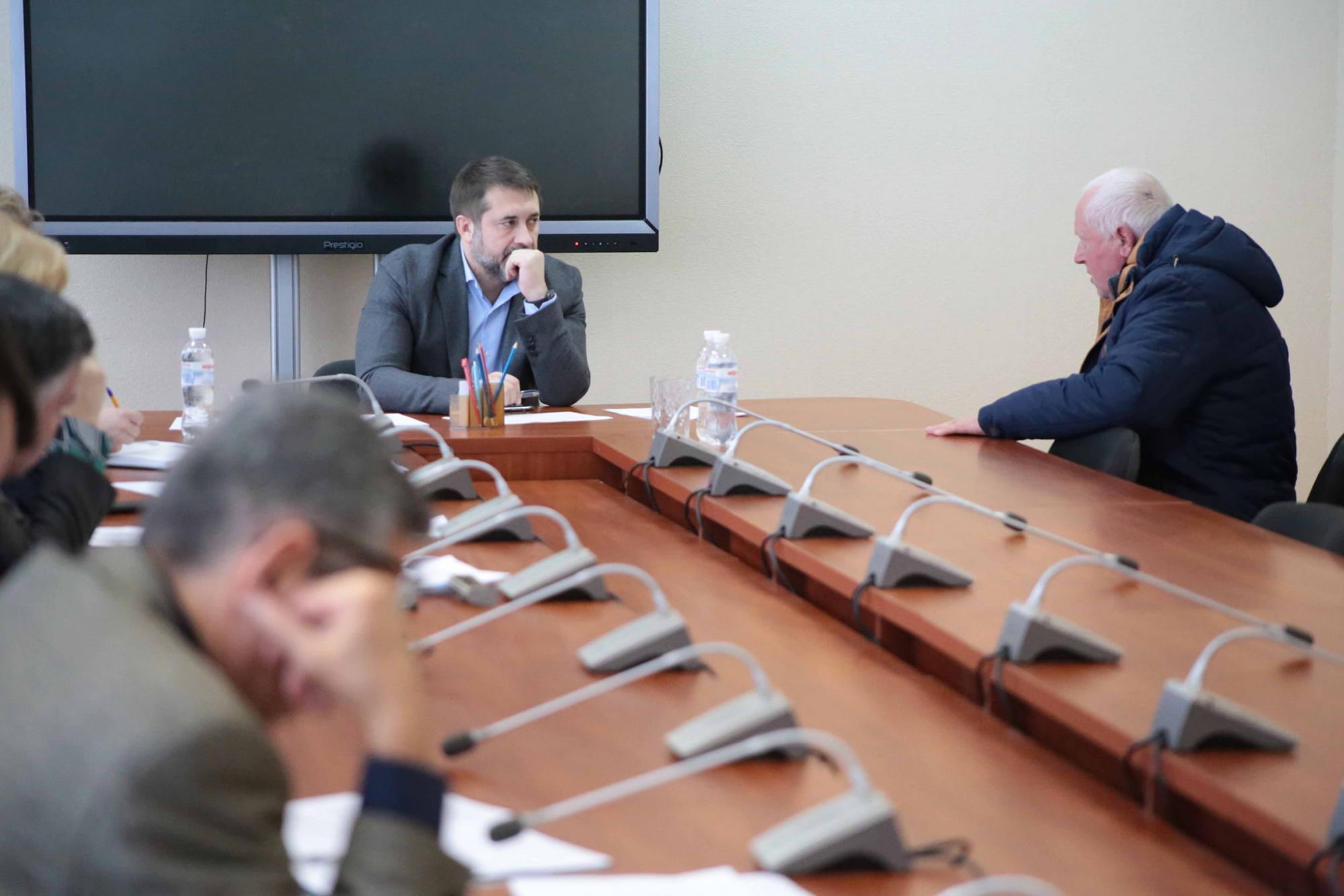 Гайдай рассказал, когда начнут восстанавливать дороги Луганщины