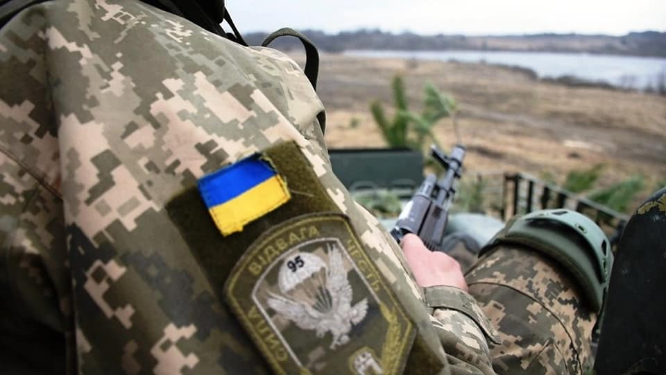 Боевики 9 раз обстреляли позиции ВСУ, один раненый, - штаб ООС