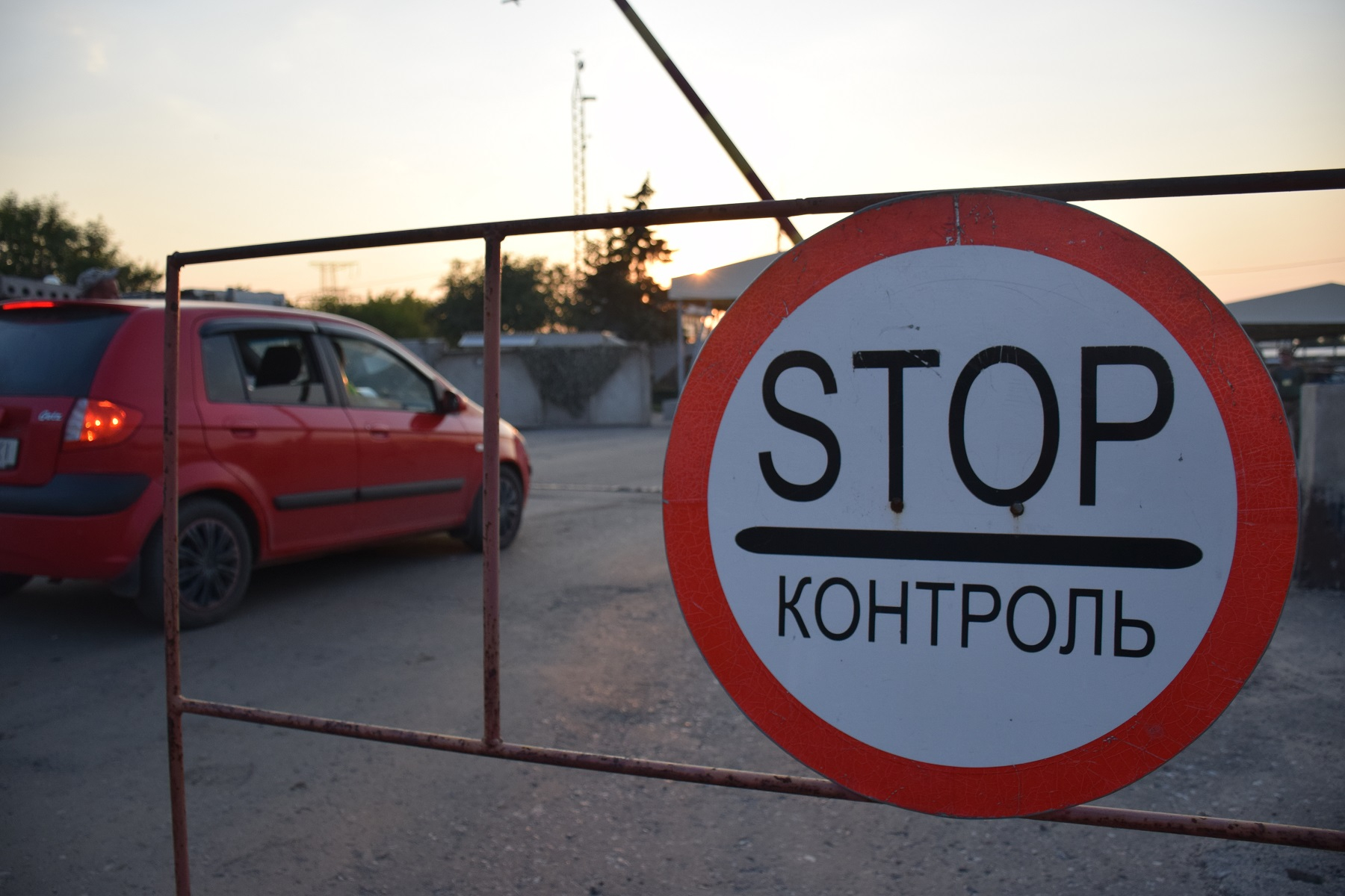 КПВВ "Майорское" закрыто, в очередях стоит более 500 машин