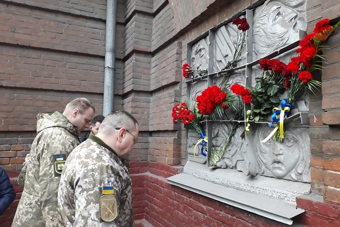 В Мариуполе прошел митинг в память жертв Холокоста