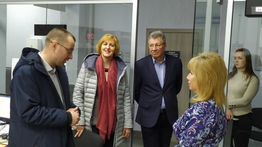 Замминистра соцполитики посетил Рубежное