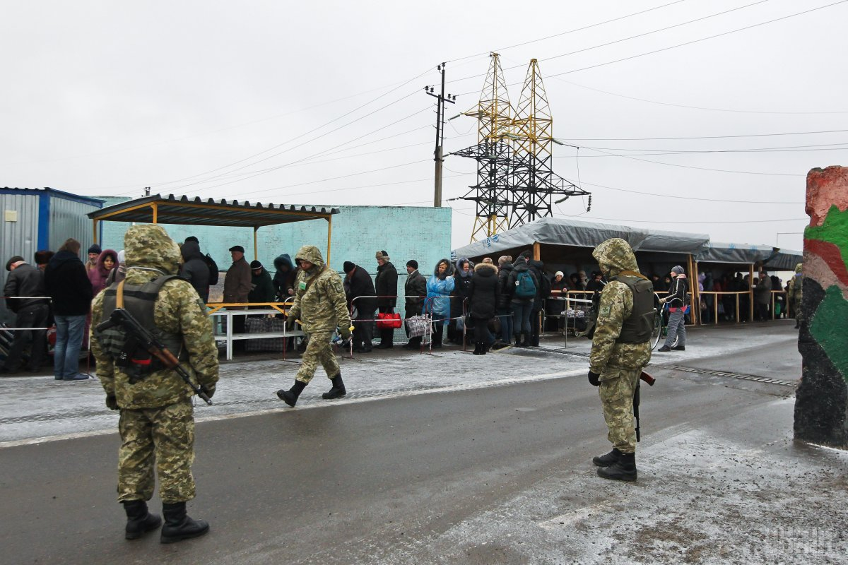 На КПВВ "Марьинка" умер пожилой мужчина