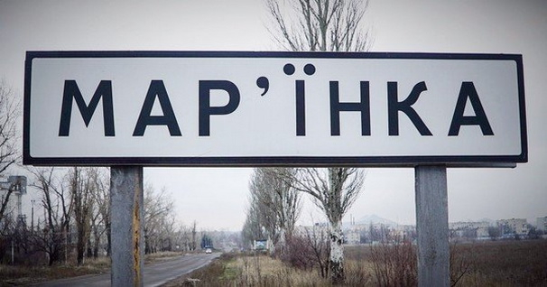 Из-за обстрела боевиками под Марьинкой возник сильный пожар