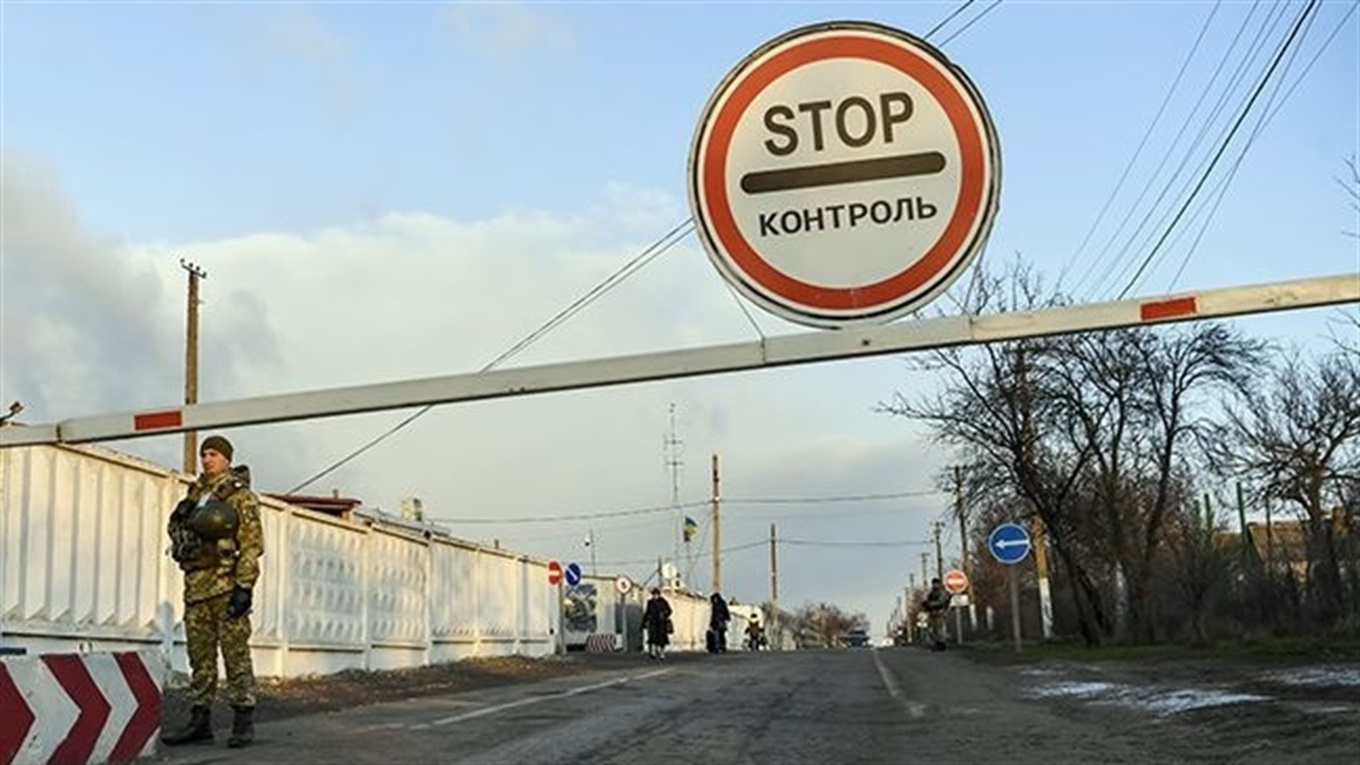 В "ДНР" появились объявления о провозе мимо блокпостов