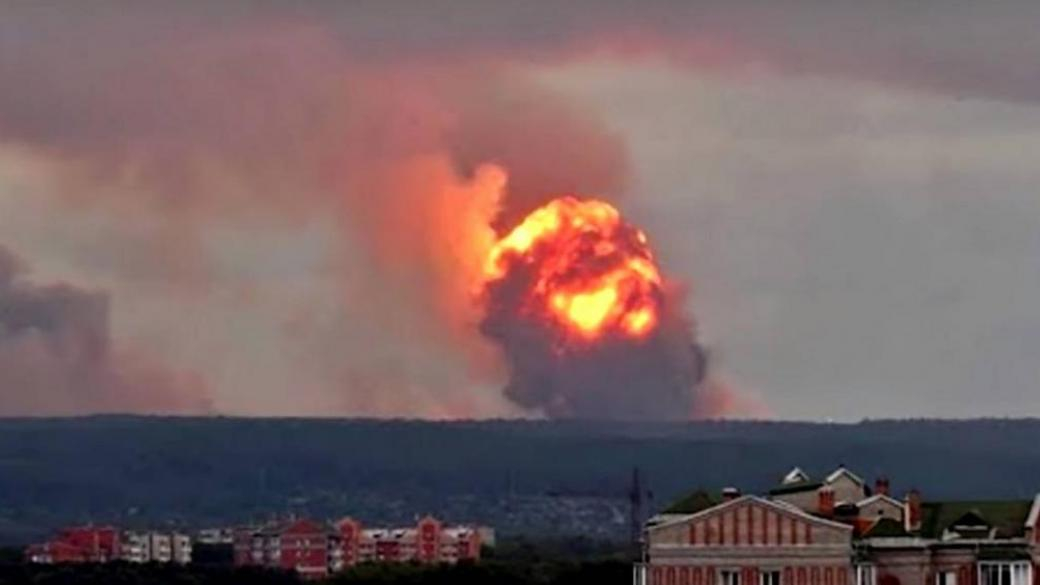 В оккупированном Донецке произошел взрыв со стороны воинской части боевиков, - соцсети