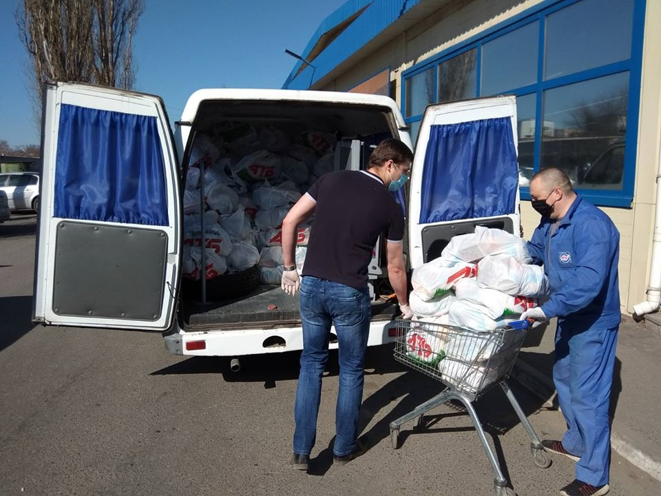В Марьинском районе на Донетчине продуктовые наборы от АТБ получит более 700 человек