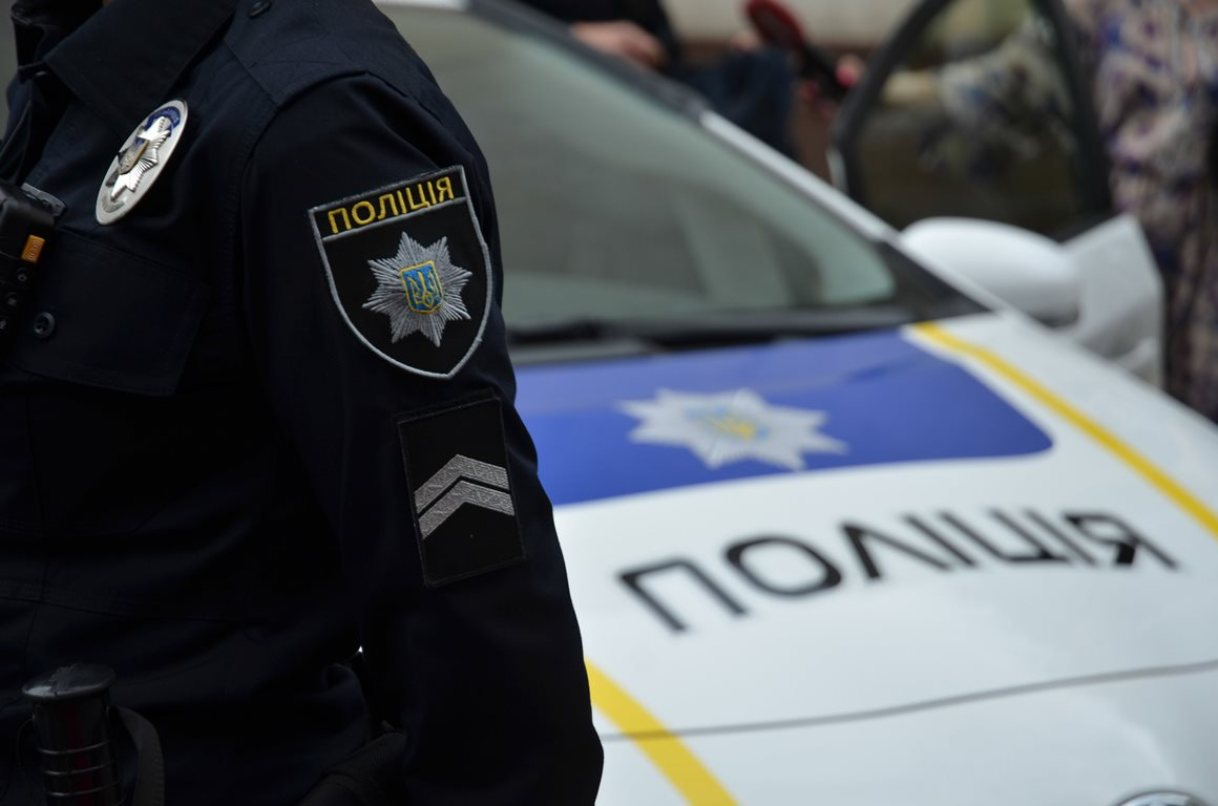 В Мариуполе полицейские спасли несовершеннолетнюю, пытавшуюся покончить с собой