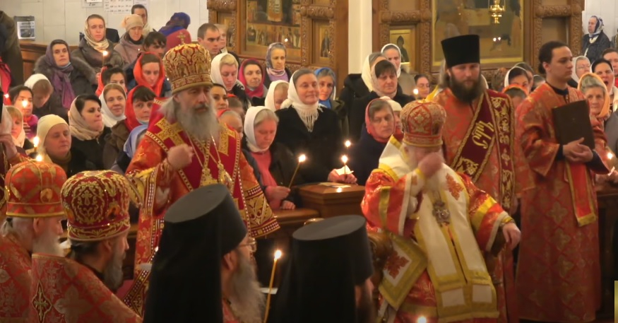 Полиция разыскивает всех участников Пасхального богослужения в Святогорской лавре, - глава Донецкой ОГА