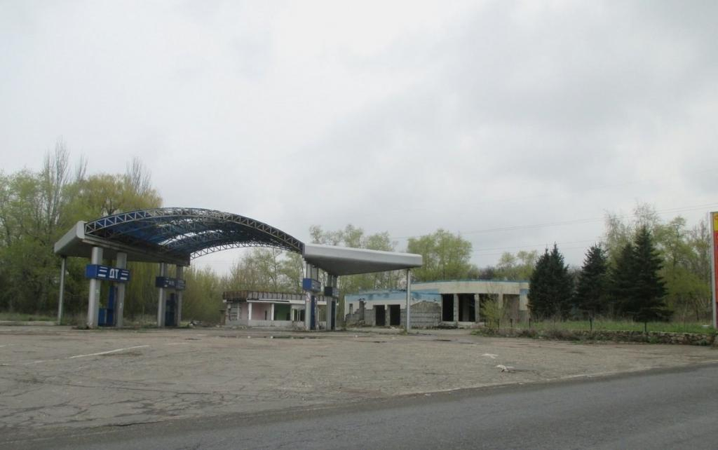В сети опубликовали фото заброшенных АЗС в оккупированном Донецке