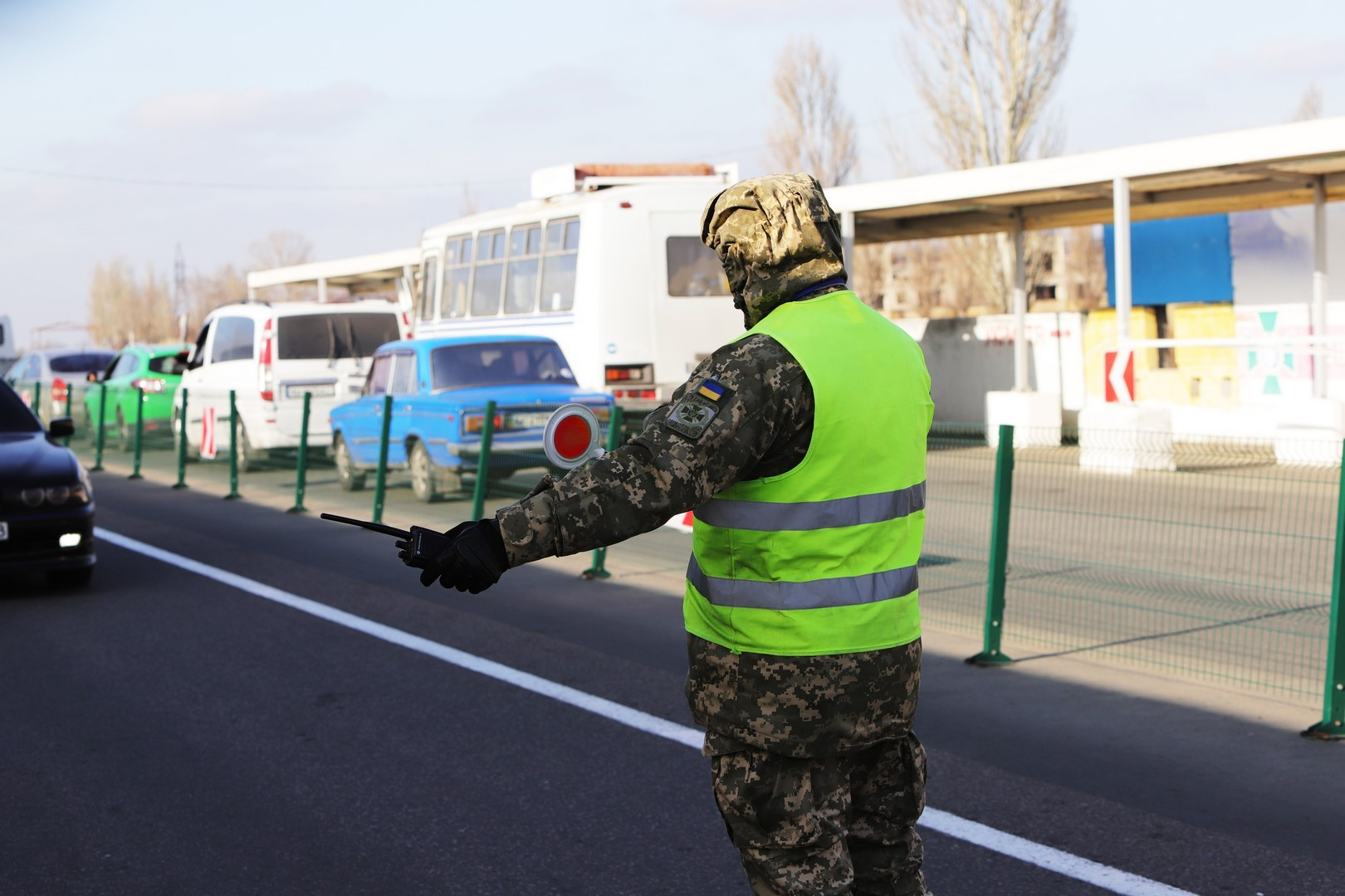 В правительстве обсудили план восстановления работы КПВВ на Донбассе
