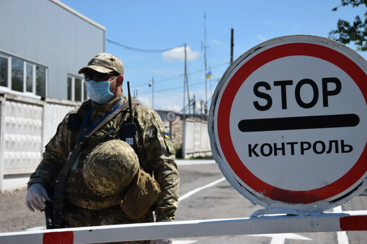 С 1 июня КПВВ на линии разграничения переходят на летний график работы