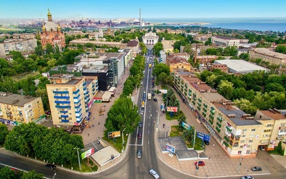 В центре Мариуполя создают новый мурал