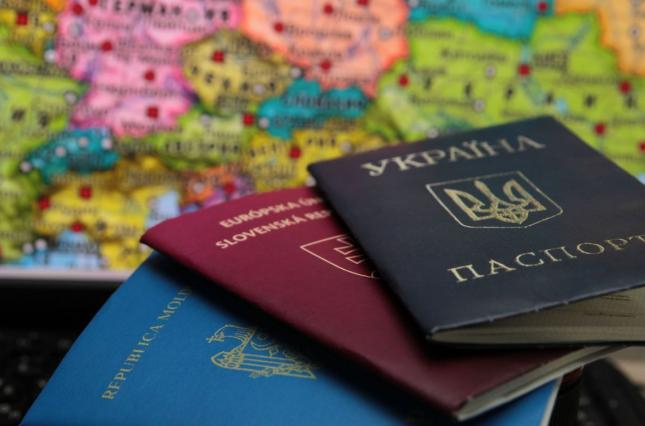 В Украине могут ввести двойное гражданство: есть исключения