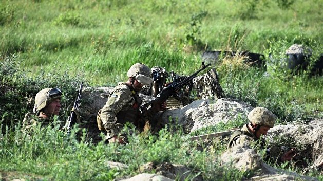 НВФ на Донбассе 12 раз нарушили режим прекращения огня, один раненый