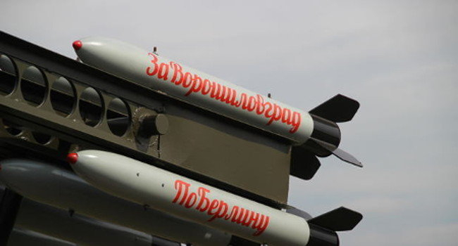 В сети появились фото репетиции военного парада в ОРЛО