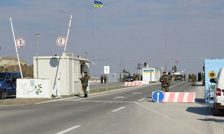 На Донетчине в обсервации остаются только трое человек с КПВВ "Новотроицкое"