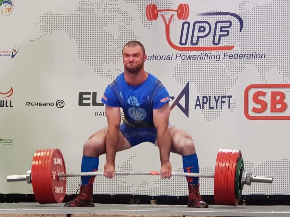 Чемпионат Украины по пауэрлифтингу в Мариуполе пройдет без зрителей: где можно посмотреть прямую трансляцию