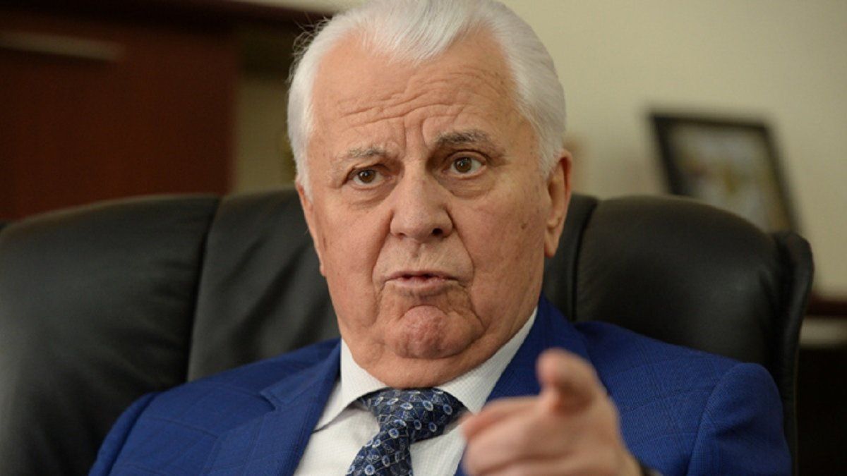 Кравчук высказал предположение об уходе Кучмы из ТКГ