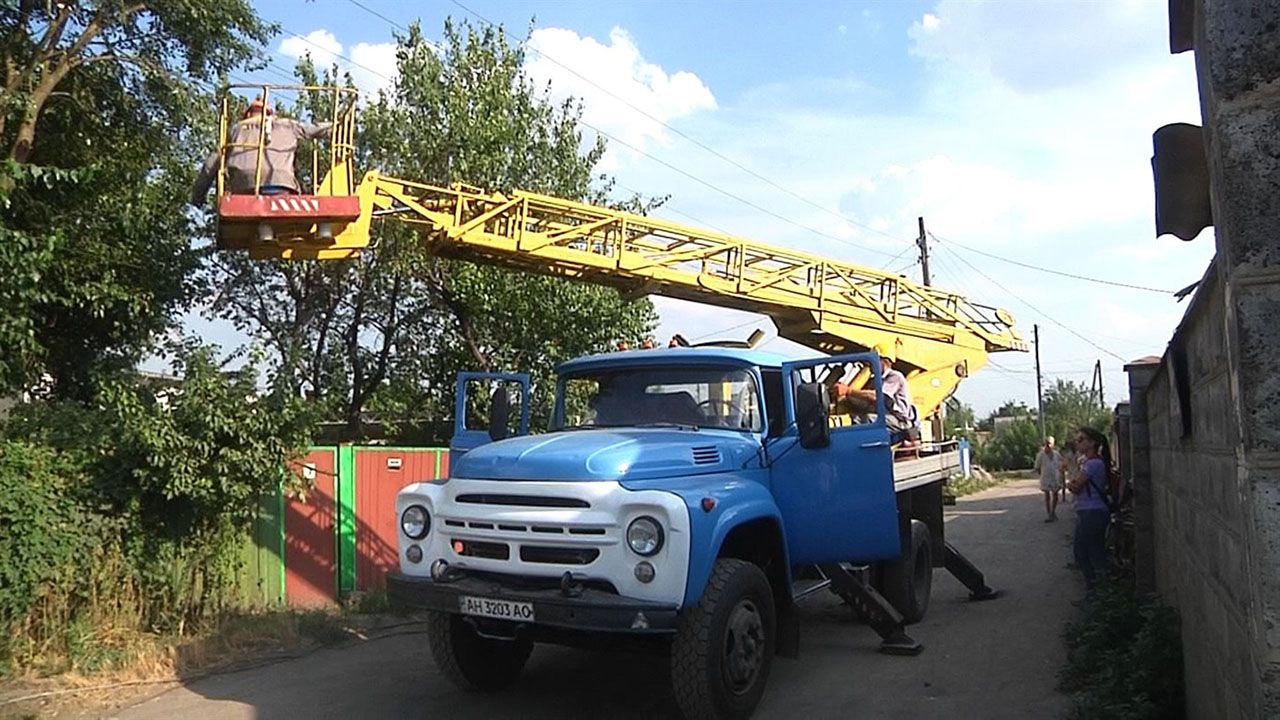 В Славянске из-за перепада напряжения в одном из районов у людей сгорела бытовая техника