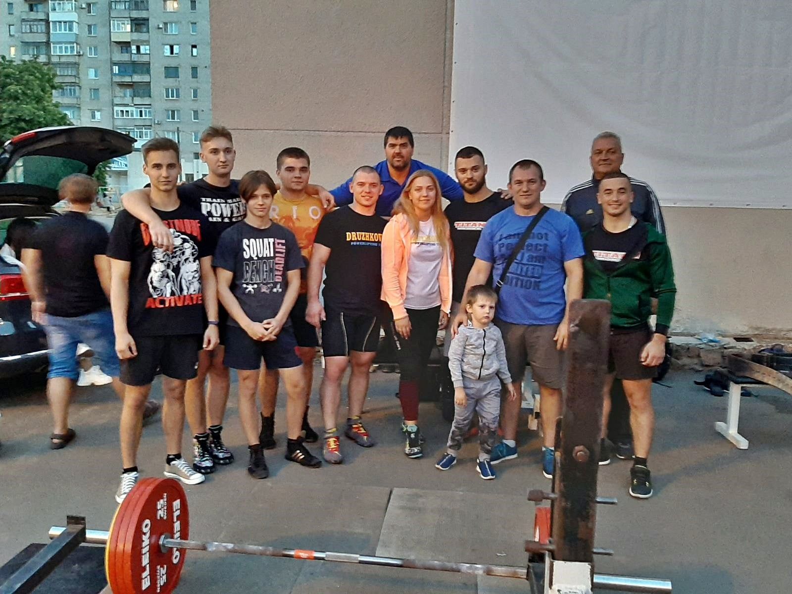 В Дружковке прошла открытая тренировка чемпионов Украины и мира по пауэрлифтингу