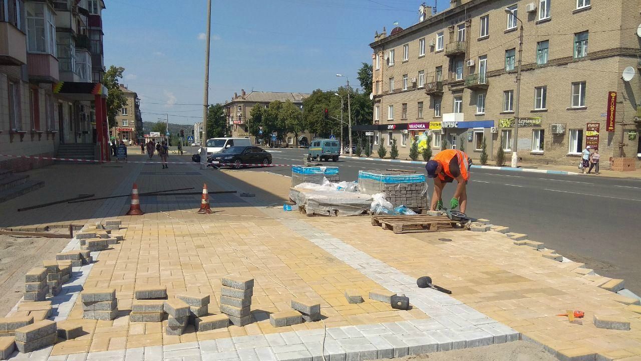 В Дружковке третий год ремонтируют Соборную площадь