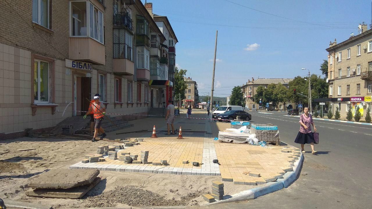 В Дружковке возобновили работы по реконструкции площади Соборной: видео