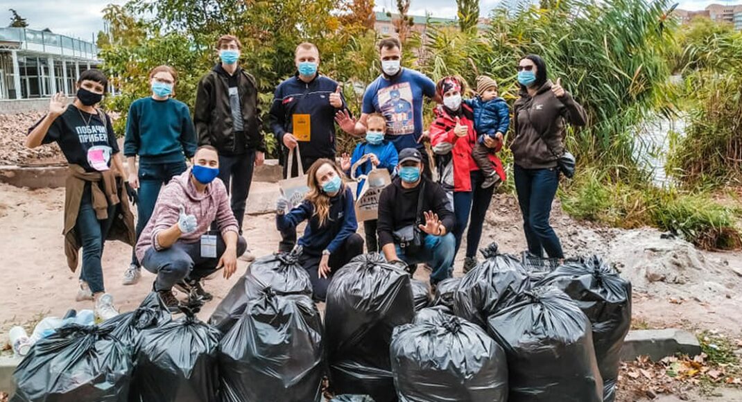 "Увидел — убери!": как прошел "World Cleanup Day" в Славянске