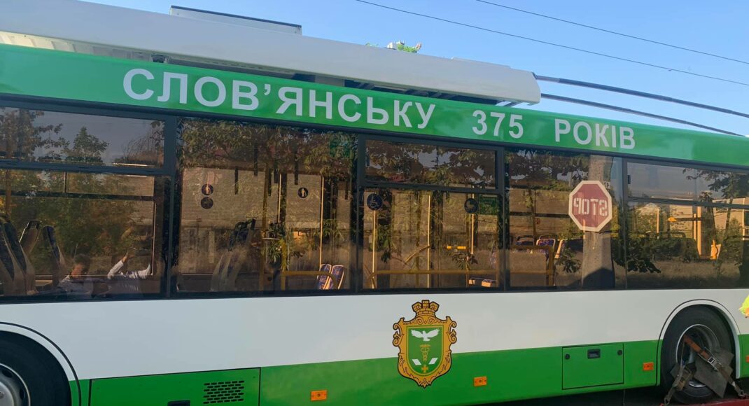 В Славянск прибыли два новых троллейбуса