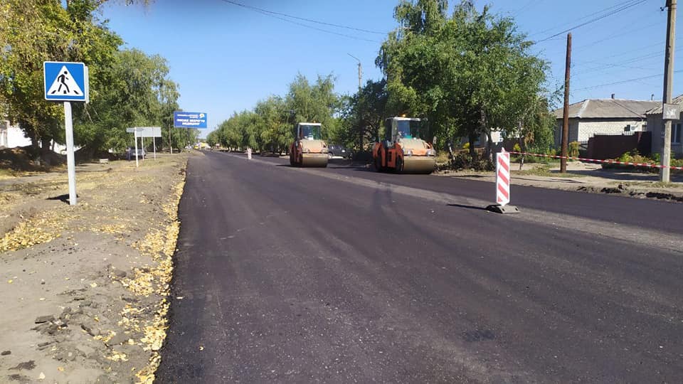 На Луганщині продовжують ремонт дороги Старобільськ-Новоайдар: фото
