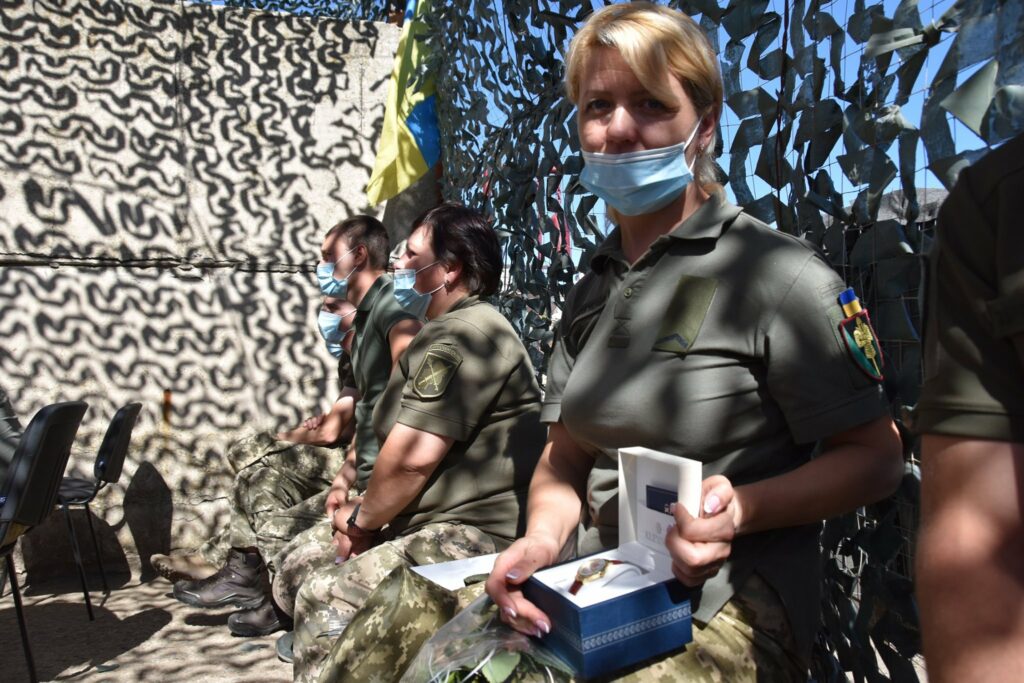 В зоне проведения ООС наградили лучших танкистов