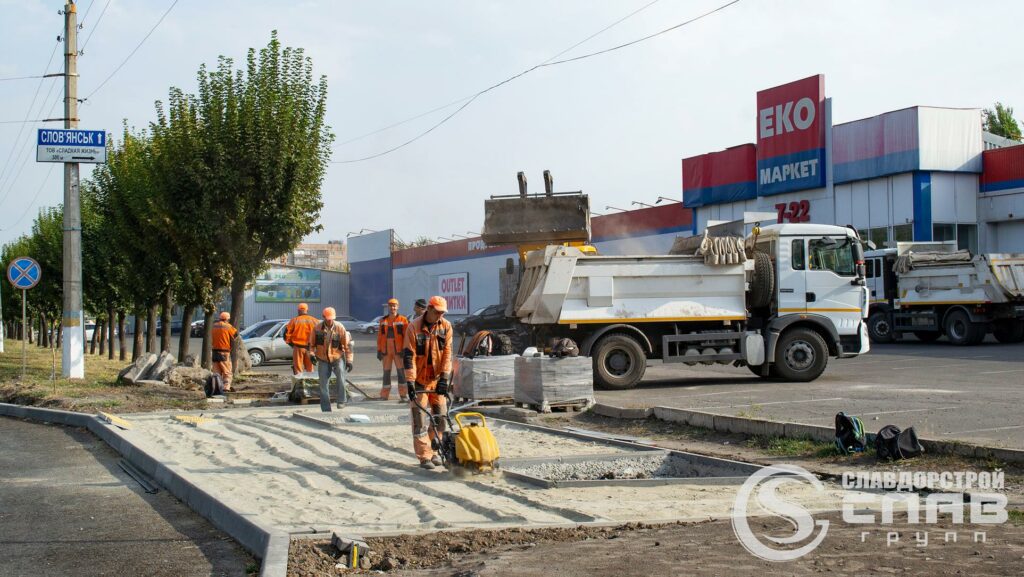 В Краматорске завершают ремонтные работы на участке государственной трассы Славянск — Донецк — Мариуполь