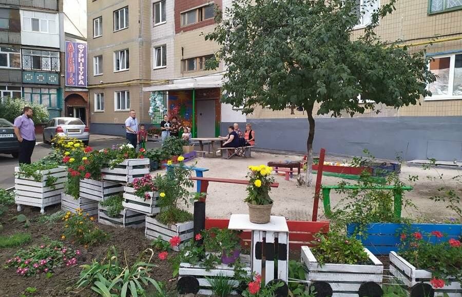 В Дружковке проходит конкурс на звание лучшего эко-двора