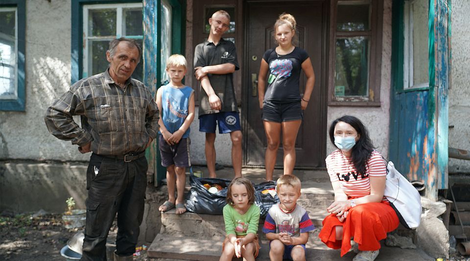 Супер-папа: как шахтер из Золотого сам растит пятерых детей