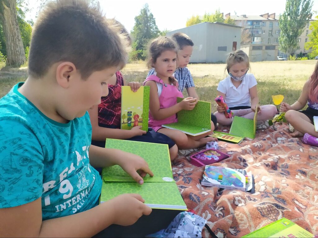 COVID-19 у учителя и изоляция 2-х классов: как в Славянске проходит вторая школьная неделя